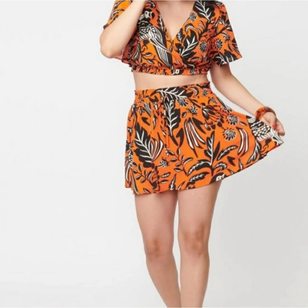 Unique Vintage Red & Black Parrot 2 Piece Crop Top and Skirt Set NWT - Picture 1 of 12